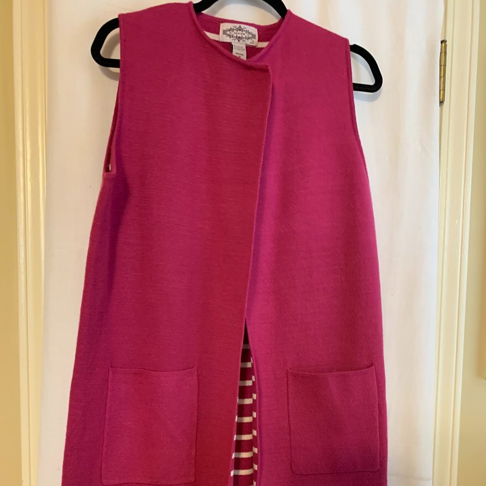 Oliver Women Fushsia/White Sweater Vest Medium